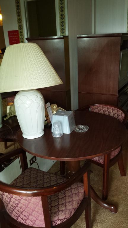 Olde Court Inn Wheeling Phòng bức ảnh